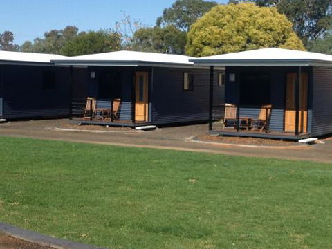 Pick A Box Motel - Accommodation Redcliffe 3