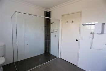 Drover's Motor Inn, Dalby - Accommodation Redcliffe 6