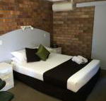 Miles Outback Motel - Accommodation Redcliffe