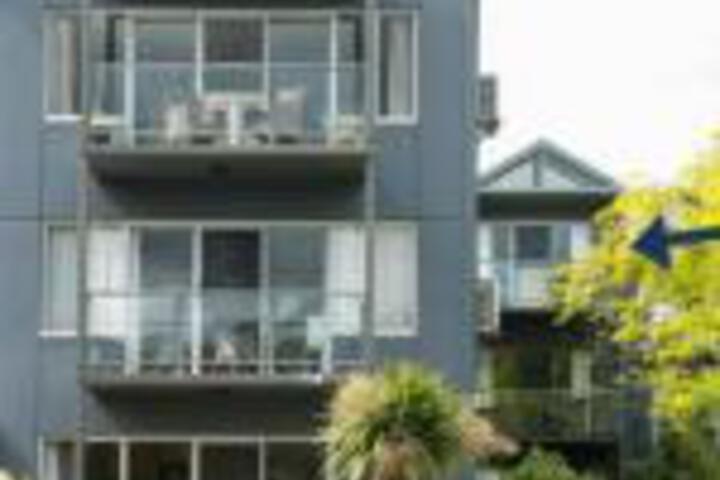 Gippsland VIC Accommodation Redcliffe