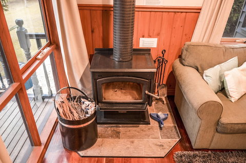 Bells Estate Great Ocean Road Cottages - Accommodation Redcliffe 6