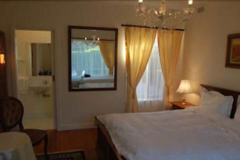 Bluebell Bed & Breakfast - Accommodation Redcliffe 3