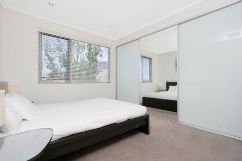 Accommodate Canberra - Glebe Park - Accommodation Redcliffe 6