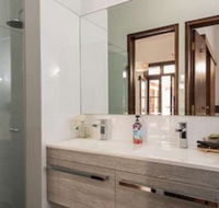 Fairway Manor Accommodation - Accommodation Redcliffe