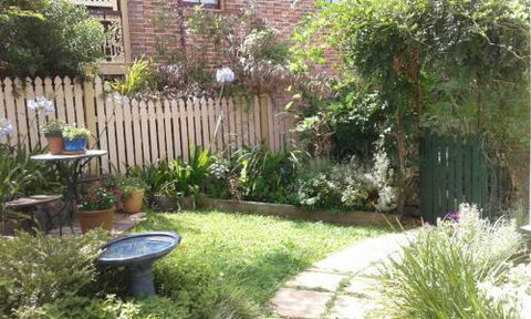 Marys Place B & B - Accommodation Redcliffe 1