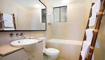Marine Boutique Apartments - Accommodation Redcliffe 3
