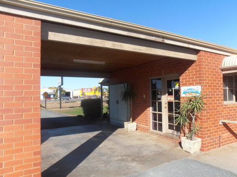 All Rivers Motor Inn - Accommodation Redcliffe 2