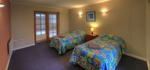 Ultimate Holiday Apartments - Accommodation Redcliffe 5