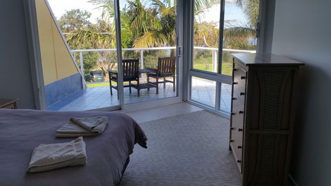Ultimate Holiday Apartments - Accommodation Redcliffe 4
