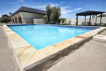 Kerang Valley Resort - Accommodation Redcliffe 3