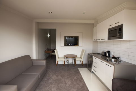 Southgate Motor Inn - Accommodation Redcliffe 1