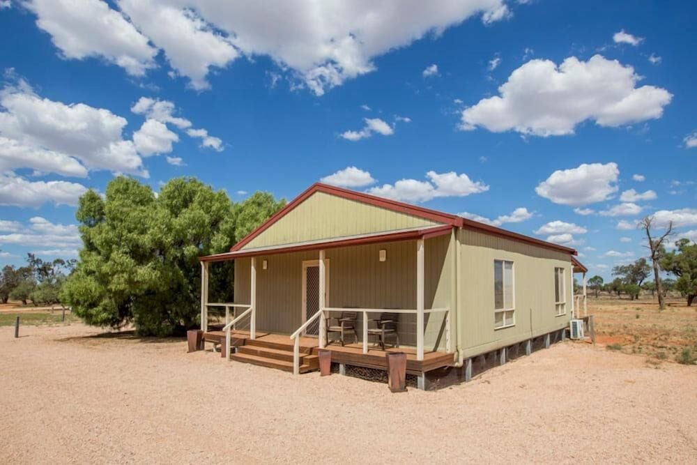 Arumpo NSW Accommodation Redcliffe