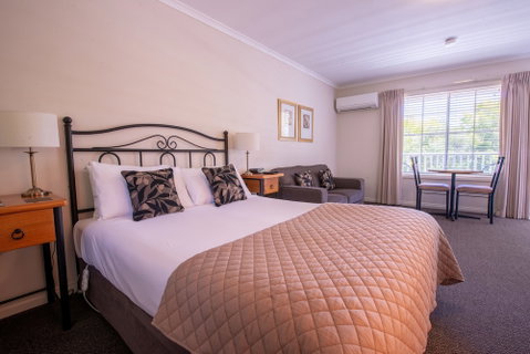 Yarra Gables - Accommodation Redcliffe 3