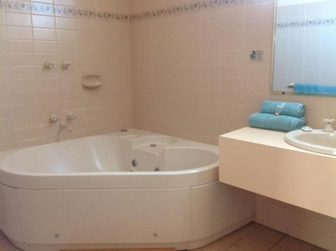 Philadelphia Motor Inn Echuca - Accommodation Redcliffe 2