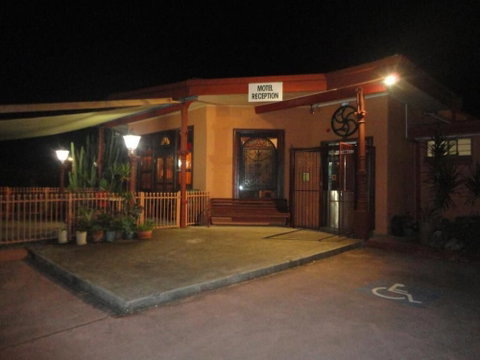 A Railway Lodge - Accommodation Redcliffe 2