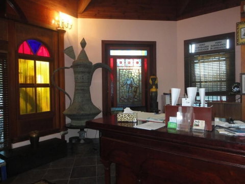 A Railway Lodge - Accommodation Redcliffe 5