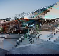 Wallaby Hotel - Accommodation Redcliffe