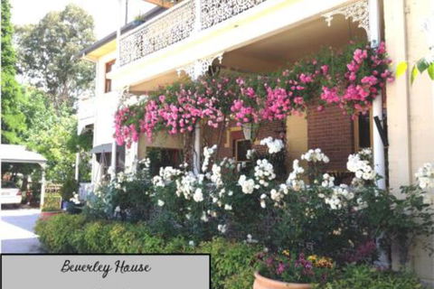Beverley House - Accommodation Redcliffe 0