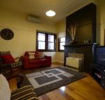 Elm Cottage - Accommodation Redcliffe