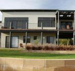 Ocean Beach House - Accommodation Redcliffe