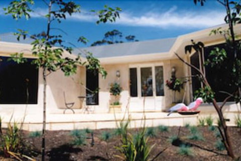 The Retreat At Stirling - Accommodation Redcliffe 7