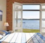 The Studio on the Lake at Fishing Point Lake Macquarie honestly put the line in  catch fish - Accommodation Redcliffe