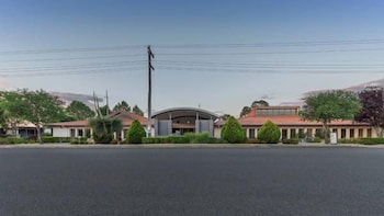 Banksia Motel Collie - Accommodation Redcliffe 0