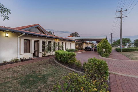 Banksia Motel Collie - Accommodation Redcliffe 3