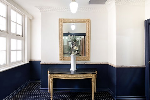 ULTIQA Rothbury Hotel - Accommodation Redcliffe 1