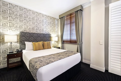 ULTIQA Rothbury Hotel - Accommodation Redcliffe 6