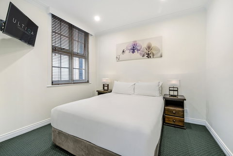 ULTIQA Rothbury Hotel - Accommodation Redcliffe 2