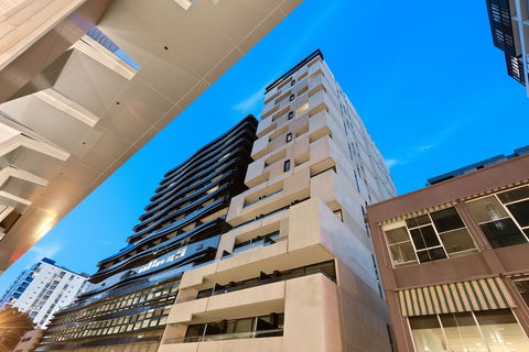 District South Yarra - Accommodation Redcliffe 0