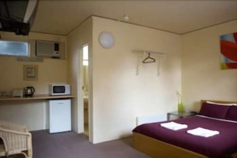St Kilda Hostel - Accommodation Redcliffe 1