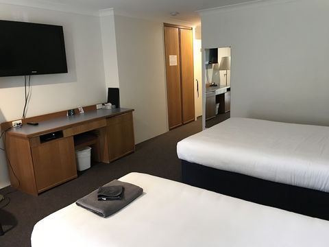 Tea Gardens Motel - Accommodation Redcliffe 4