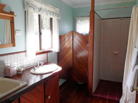Balinga Cottages - Accommodation Redcliffe 3