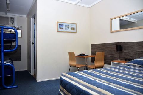 Chinchilla Motel - Accommodation Redcliffe 3