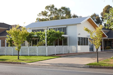 The Horatio - Suites & Motel - Accommodation Redcliffe 1