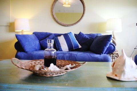 Victor Apartments - Accommodation Redcliffe 1