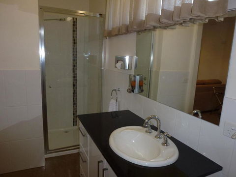 Dromana Beach Getaway Motel - Accommodation Redcliffe 2