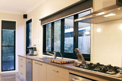 Stylish Living - Rejuvenate Stays - Accommodation Redcliffe 4