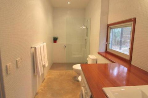 41 Grunters Accommodation - Accommodation Redcliffe 2