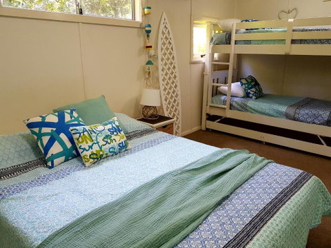 CHILL OUT BEACH HOUSE At FORSTER - Accommodation Redcliffe 1