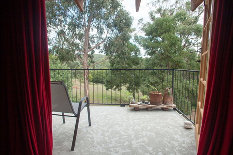 La Boheme Villa - Accommodation Redcliffe 5