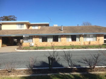 Allonville Motel - Accommodation Redcliffe 1