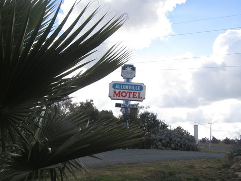 Allonville Motel - Accommodation Redcliffe 4