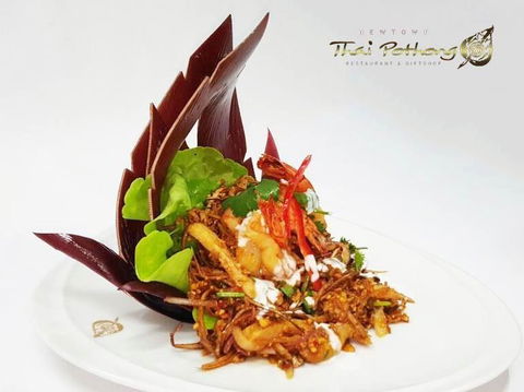 Jaipur Maharaja - Accommodation Redcliffe 11
