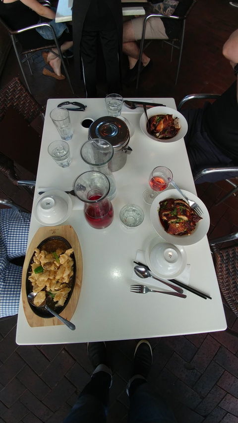 Ky Chow - Accommodation Redcliffe 4