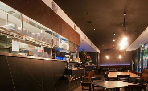 Momo Brasserie - Accommodation Redcliffe 5