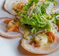 Bay Hotel - Accommodation Redcliffe
