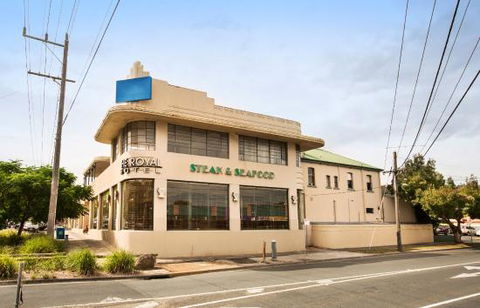 Royal FTG Hotel - Accommodation Redcliffe 0